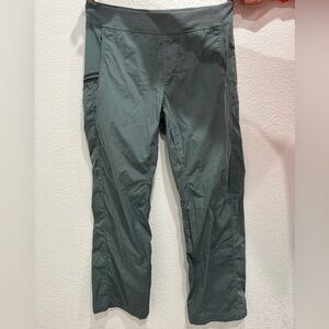 Men’s XL Lululemon Athletic Pants. Grey/green color